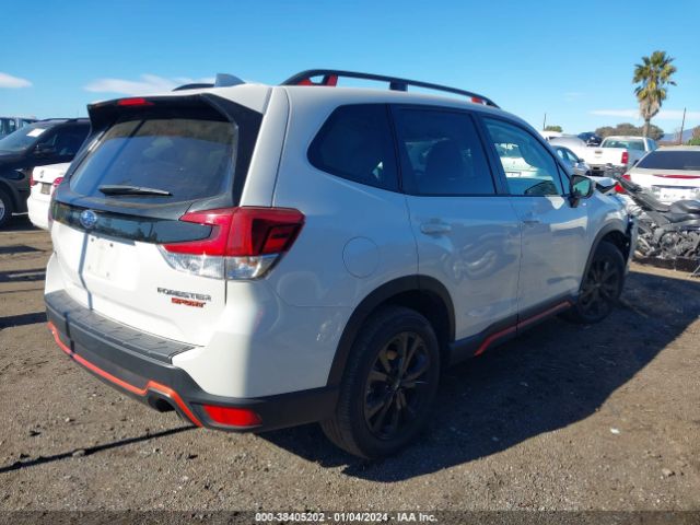 2021 SUBARU FORESTER JF2SKALCXMH404043 Photo 3