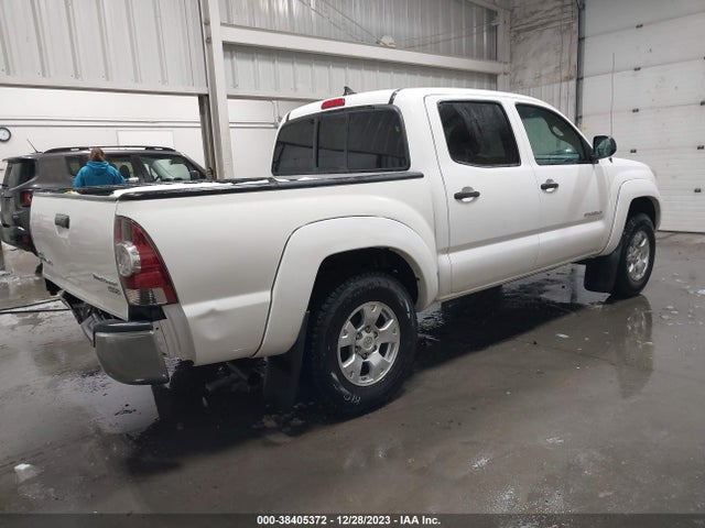 Toyota Tacoma Prerunner 2014 5TFJX4GN0EX028453 Image 4