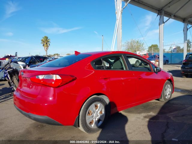 KNAFX4A65G5549140 KIA FORTE LX