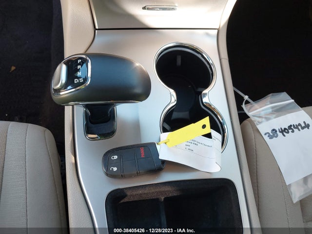 2015 JEEP GRAND CHEROKEE LAREDO VIN: 1C4RJEAGXFC166899