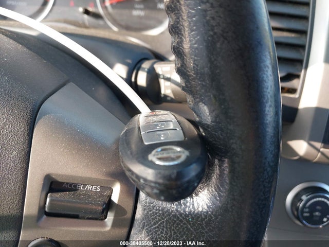 2011 NISSAN SENTRA 2.0SR VIN: 3N1AB6AP5BL616377