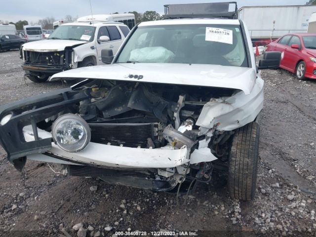 1C4NJPBA7GD567777 Jeep Patriot Sport