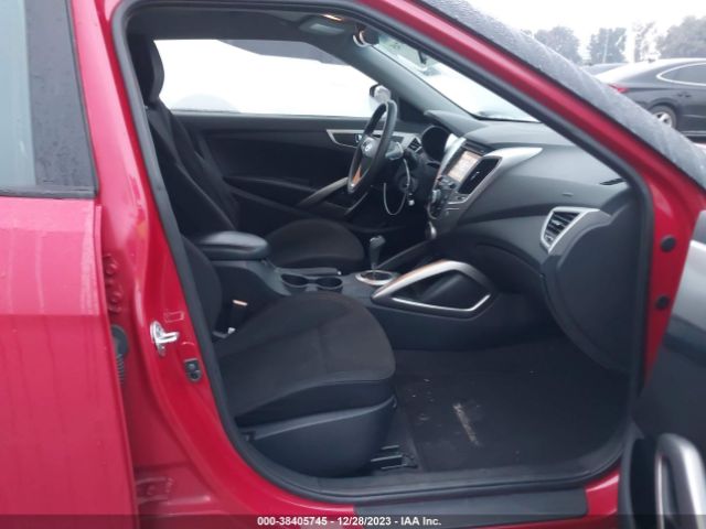 KMHTC6AD0GU250152 Hyundai Veloster