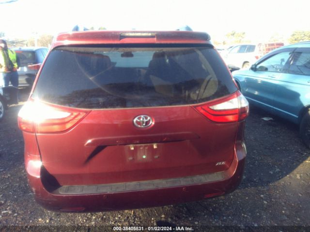 5TDYK3DC3FS605669 Toyota Sienna Xle Premium 8 Passenger