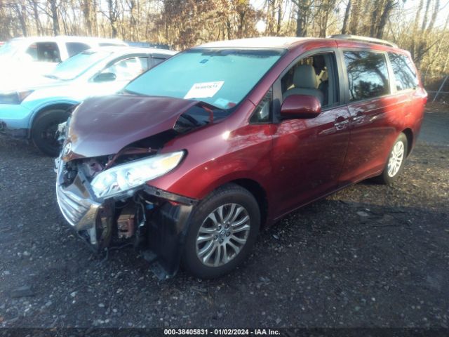 5TDYK3DC3FS605669 Toyota Sienna Xle Premium 8 Passenger