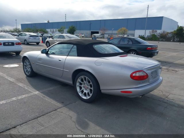 2000 JAGUAR XKR SAJJA42B7YPA08112 Photo 2