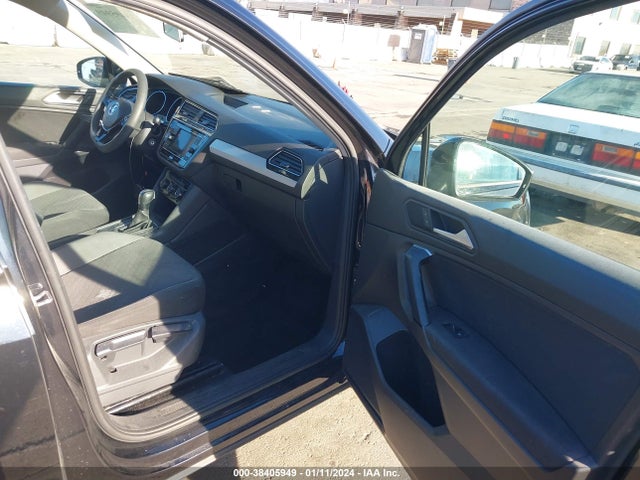 2019 VOLKSWAGEN TIGUAN 2.0T S VIN: 3VV1B7AX4KM109016