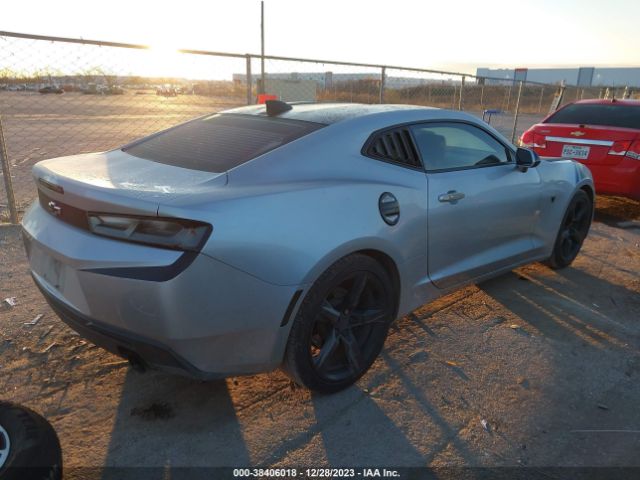 2018 CHEVROLET CAMARO 1G1FB1RX0J0182898 Photo 3