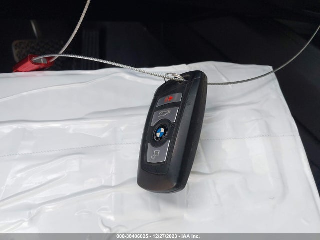 BMW 320i 2018 WBA8E1G51JNU91482 Image 11