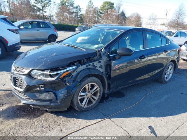 Chevrolet Cruze Lt Auto 2018 1G1BE5SM4J7100188 Image 2