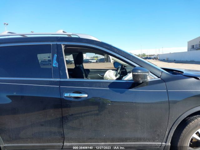 JN8AT2MT3KW264913 Nissan ROGUE SV