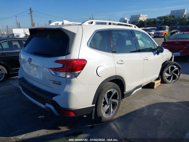 Subaru Forester Touring 2022 JF2SKARC5NH434527 Image 4