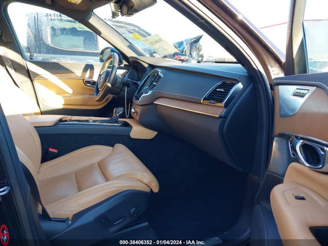 Volvo Xc90 T6 First Edition 2016 YV4A22PN8G1002852 Image 5
