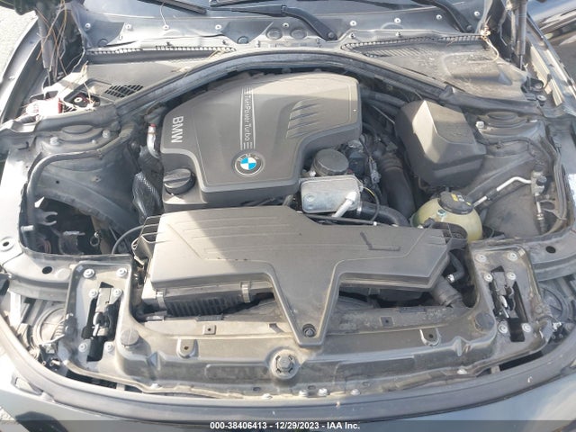 BMW 320i Xdrive 2014 WBA3C3G55ENS70887 Image 10