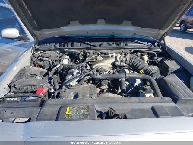 2004 MERCURY MARAUDER VIN: 2MEHM79V34X676205