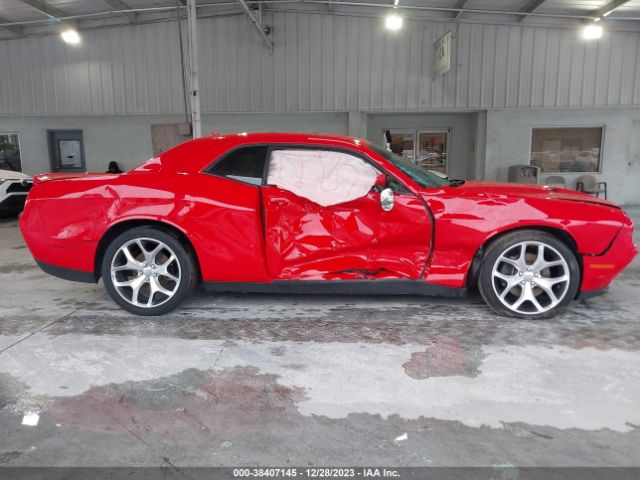 2C3CDZAG4GH300457 Dodge Challenger Sxt Plus