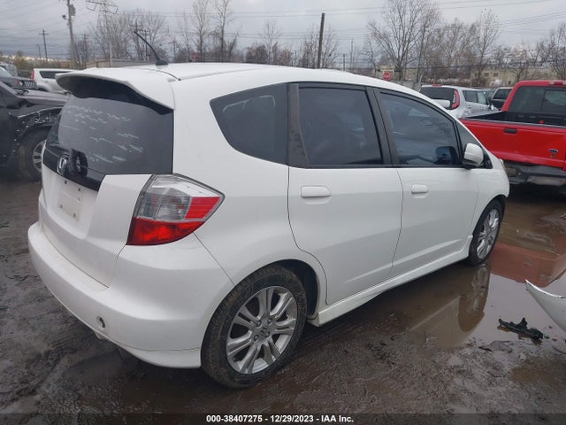 2010 HONDA FIT SPORT VIN: JHMGE8H44AC034222