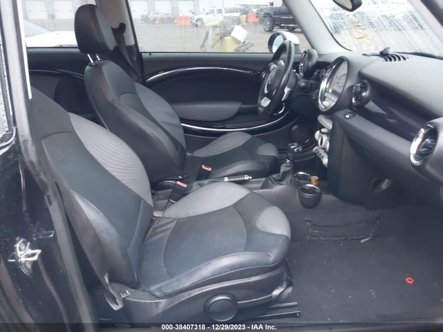 2009 MINI COOPER CLUBMAN WMWML33579TX33267 Photo 4