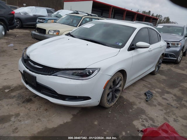 Chrysler 200 S 2016 1C3CCCDGXGN142788 Image 2