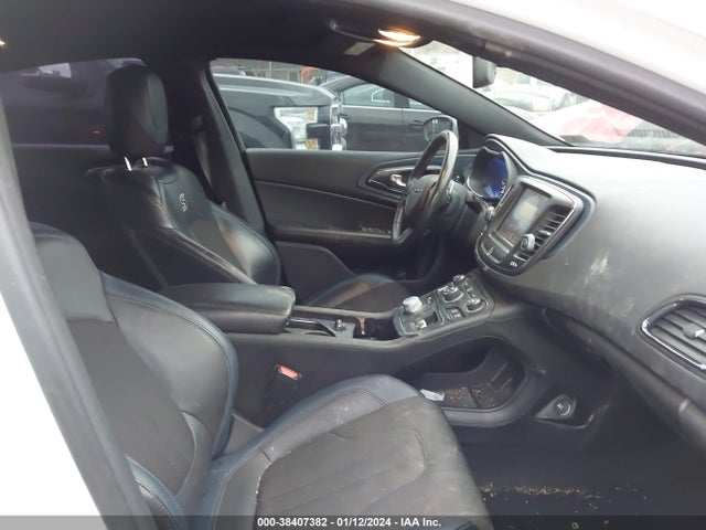 Chrysler 200 S 2016 1C3CCCDGXGN142788 Image 5