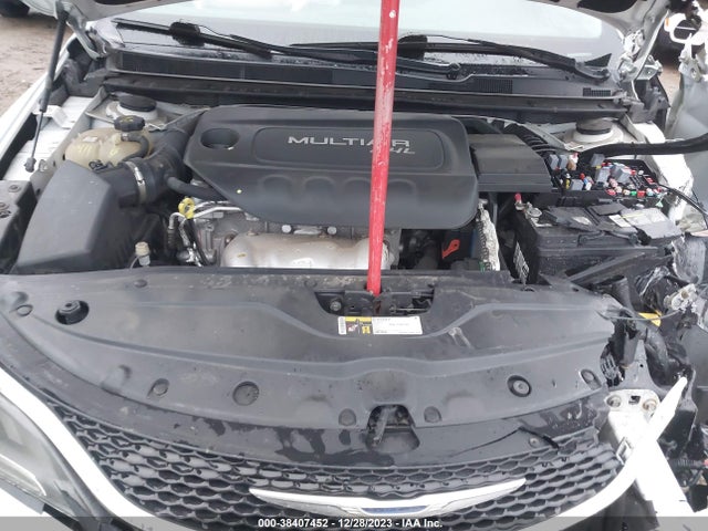 1C3CCCAB1GN125189 Chrysler 200 Limited