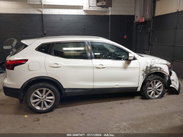 JN1BJ1CR7HW100842 Nissan Rogue Sport Sv