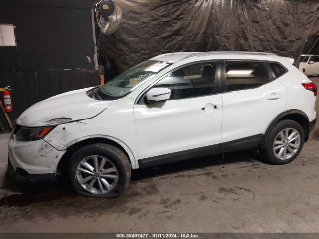 JN1BJ1CR7HW100842 Nissan Rogue Sport Sv