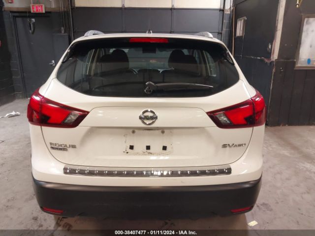 JN1BJ1CR7HW100842 Nissan Rogue Sport Sv