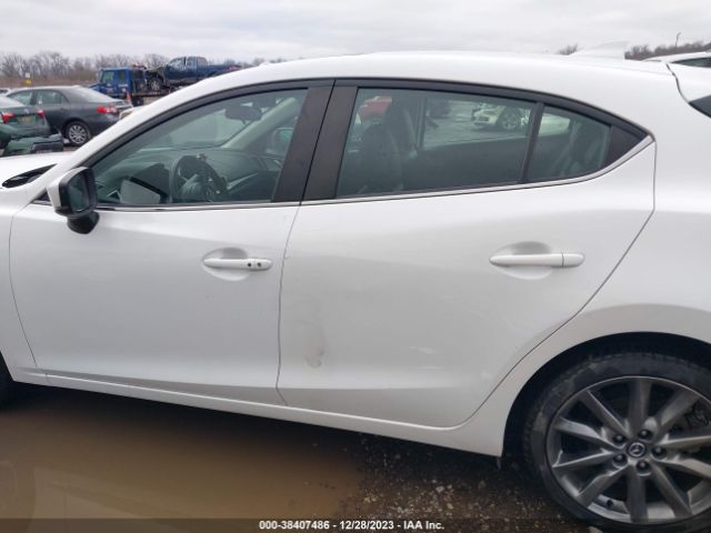 3MZBN1L36JM192865 Mazda Mazda3 Touring