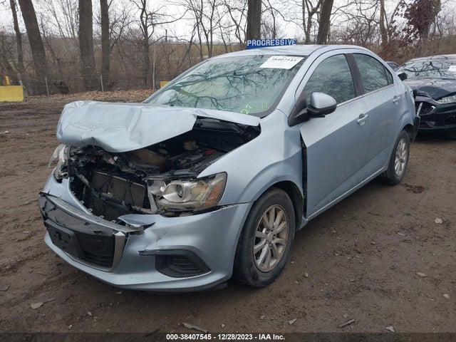 Chevrolet Sonic Lt Auto 2017 1G1JD5SH9H4122815 Image 2