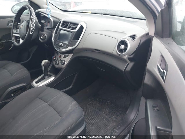 Chevrolet Sonic Lt Auto 2017 1G1JD5SH9H4122815 Image 5