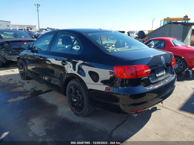 2014 VOLKSWAGEN JETTA 2.0L S VIN: 3VW2K7AJ4EM385597