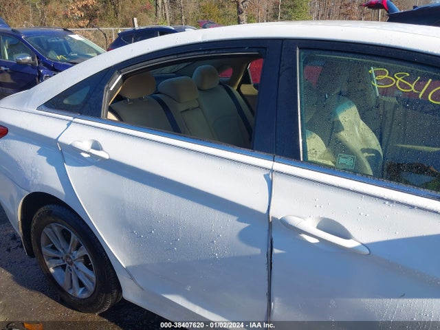 2013 HYUNDAI SONATA GLS VIN: 5NPEB4ACXDH516102