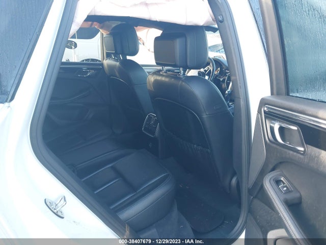 2017 PORSCHE MACAN WP1AA2A51HLB05937 Photo 7