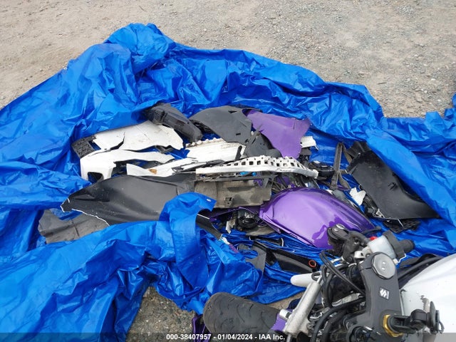 JS1GN7FA3P7100310 Suzuki GSX-R600