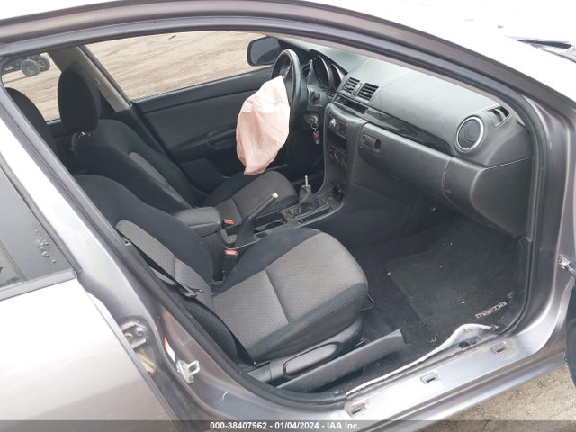 2006 MAZDA MAZDA3 I VIN: JM1BK32F661477847