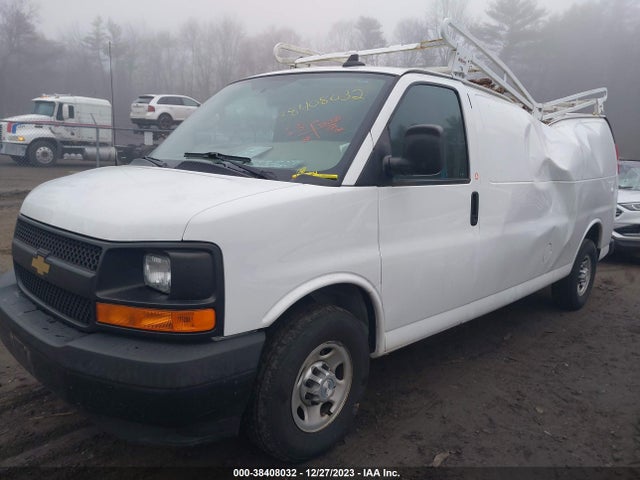 Chevrolet Express 2500 Work Van 2017 1GCWGBFF5H1347603 Image 2