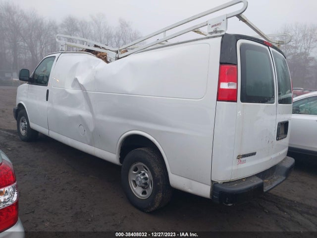 Chevrolet Express 2500 Work Van 2017 1GCWGBFF5H1347603 Image 3