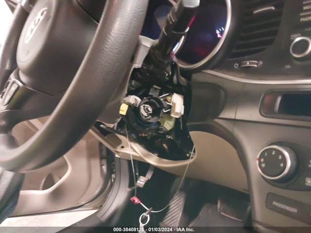 KIA Optima Lx 2015 KNAGM4A78F5559357 Image 12