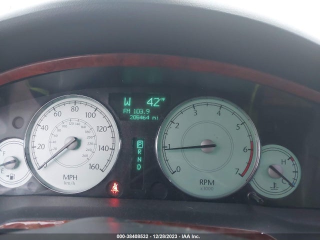 2005 CHRYSLER 300C VIN: 2C3JA63H55H649175