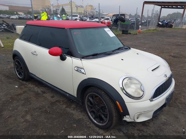 2010 MINI COOPER S WMWMF7C54ATZ72505 Photo 0