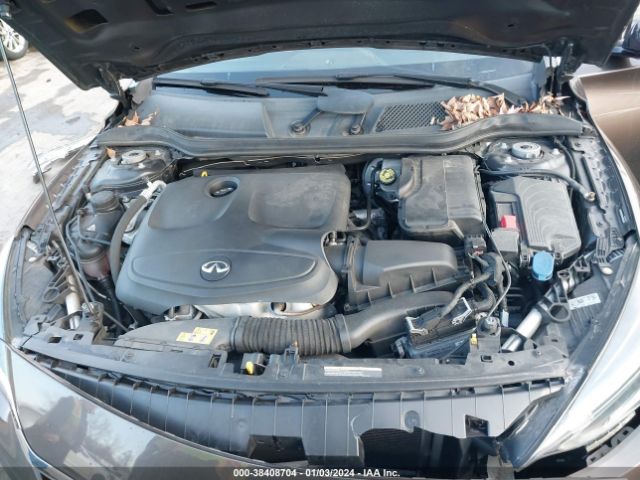 SJKCH5CR3JA052261 Infiniti Qx30 Luxury