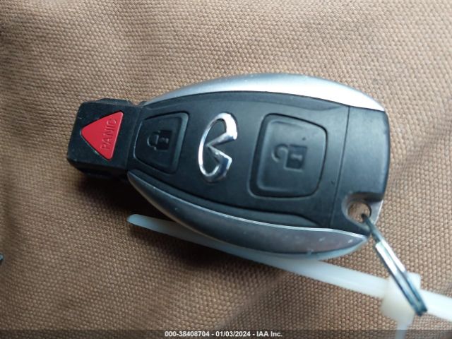SJKCH5CR3JA052261 Infiniti Qx30 Luxury