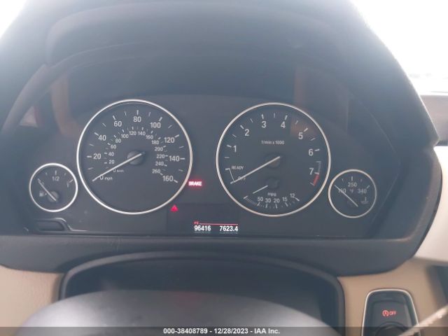 WBA3B1C57FK138200 BMW 320i