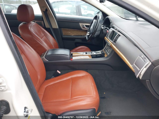 2009 JAGUAR XF SAJWA07C391R15134 Photo 4