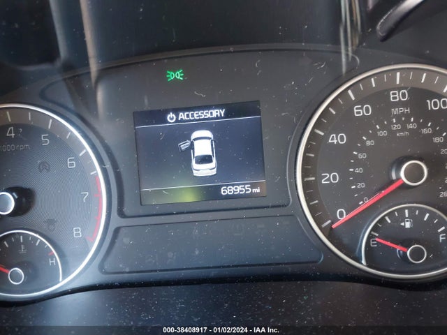 KIA Optima S 2019 5XXGT4L33KG324368 Image 16