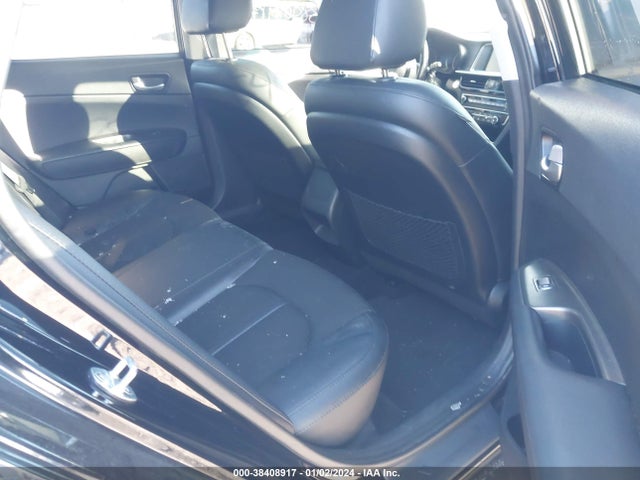 KIA Optima S 2019 5XXGT4L33KG324368 Image 8
