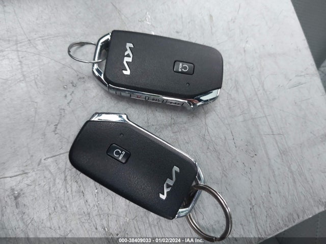 5XYK7CAF8PG039741 KIA Sportage X-pro
