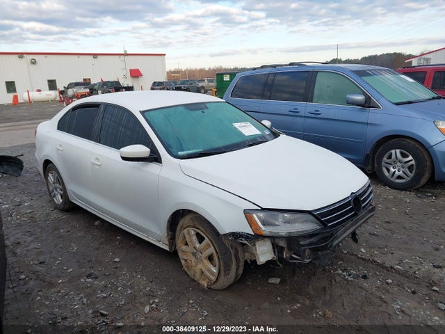 2017 3VW2B7AJ4HM273984 main image