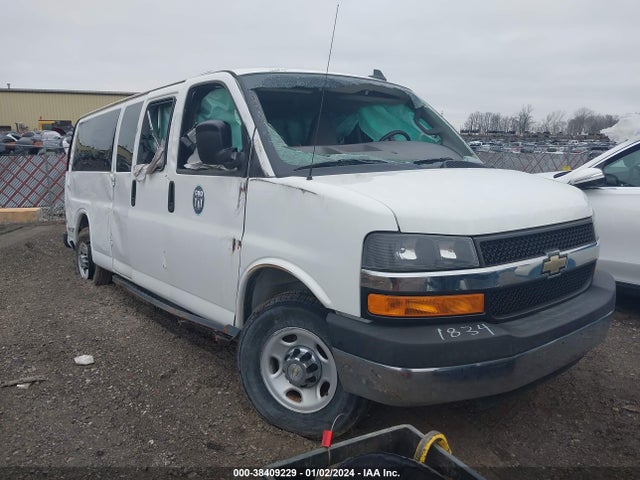 2016 1GAZGPFG1G1181834 main image